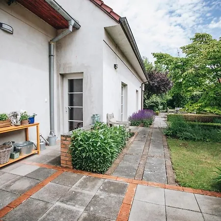 Bývanie So štýlovou Záhradou * Modra