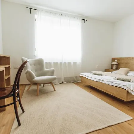 Bývanie So štýlovou Záhradou Apartamento *