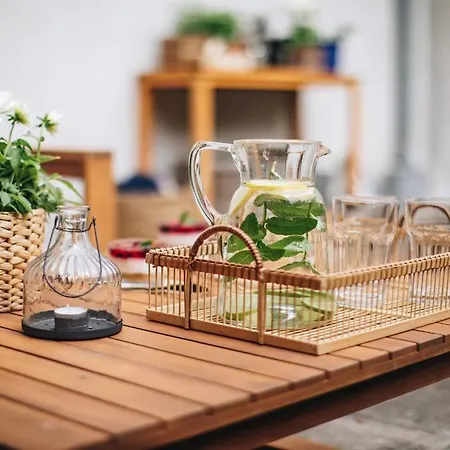 Bývanie So štýlovou Záhradou