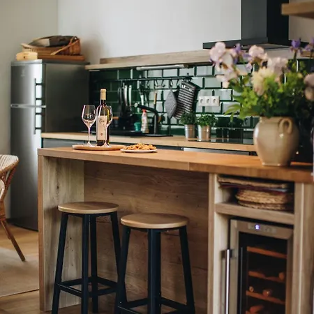 Apartamento Bývanie So štýlovou Záhradou